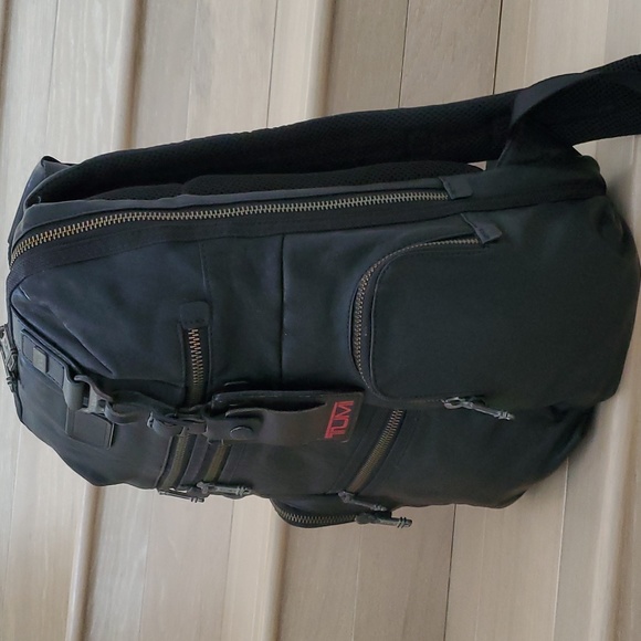 Rare Collectable: Tumi Alpha Bravo Knox Genuine Leather Backpack in Black Pole - Picture 10 of 15